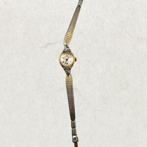 Vintage Dynasty Ladies’ Watch – Two-Tone, Mechanical, Excellent Condition